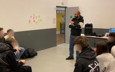 [DU STYLO AU MICRO : C&rsquo;EST PARTI !]